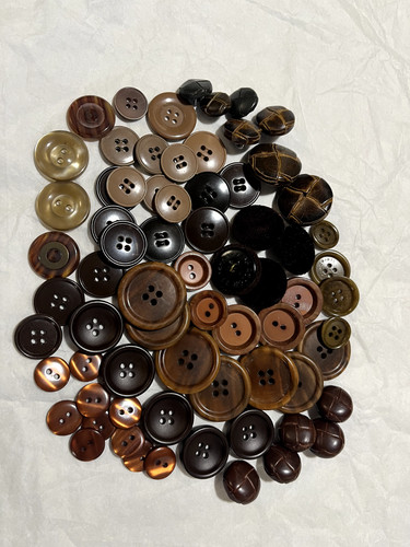 Vintage buttons job lot 100g - job,